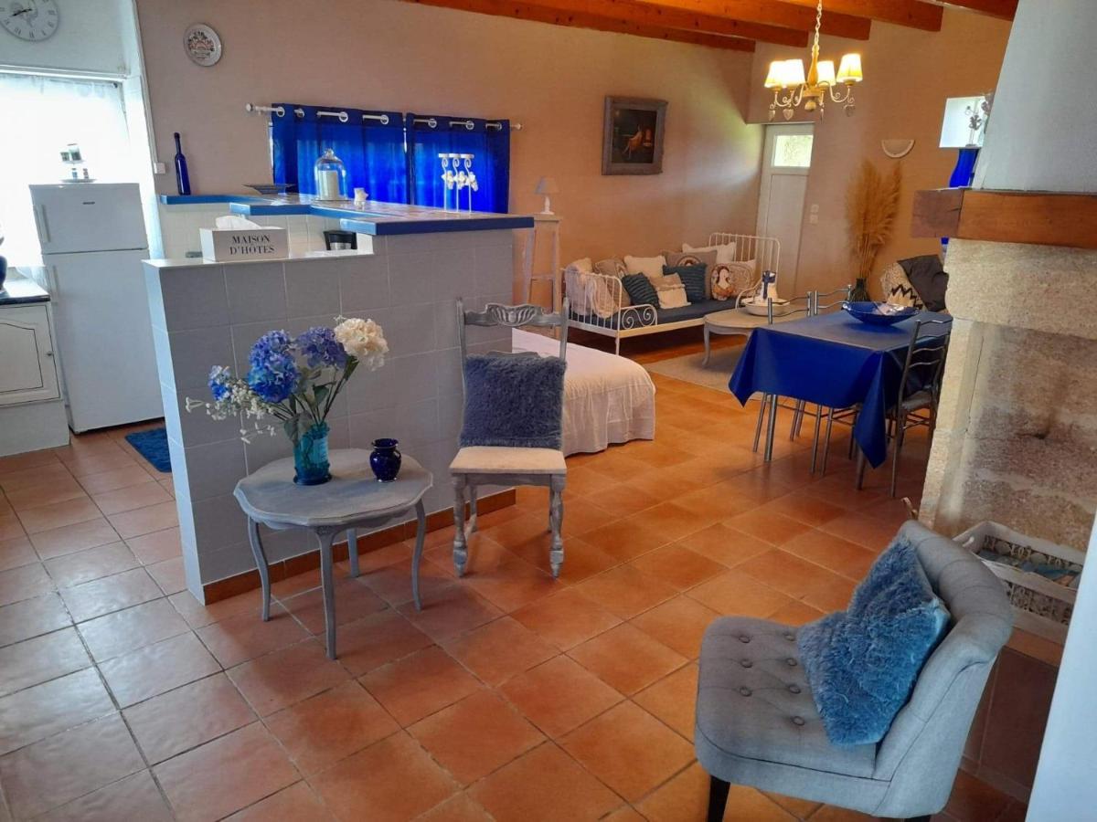 Les Demeures De La Laigne Bed & Breakfast Allas-Bocage Dış mekan fotoğraf