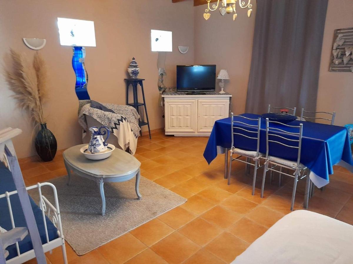 Les Demeures De La Laigne Bed & Breakfast Allas-Bocage Dış mekan fotoğraf