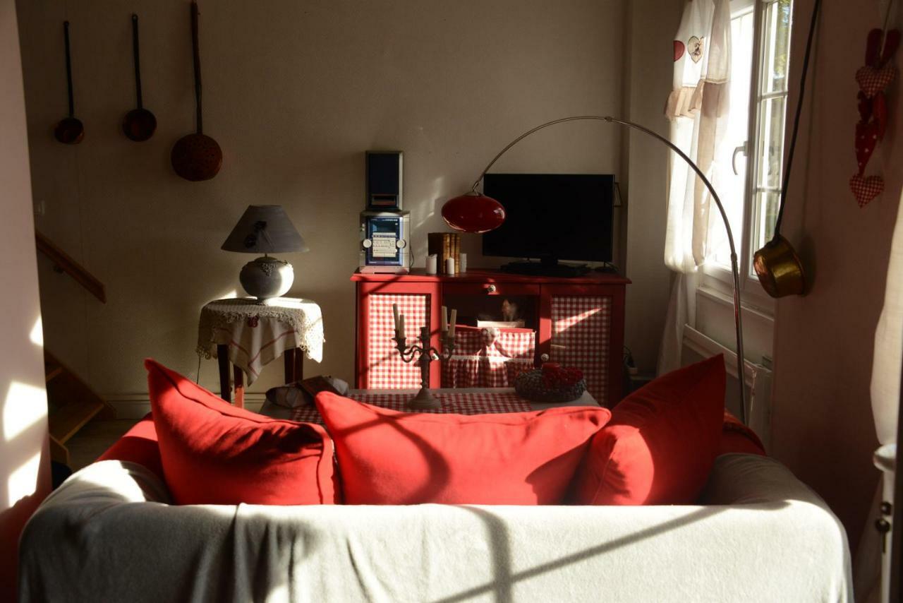 Les Demeures De La Laigne Bed & Breakfast Allas-Bocage Dış mekan fotoğraf