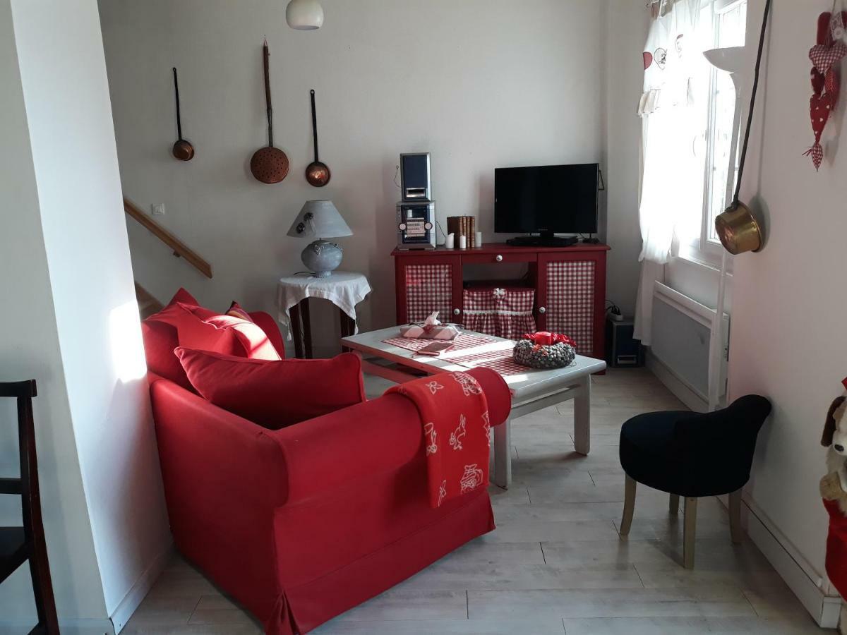 Les Demeures De La Laigne Bed & Breakfast Allas-Bocage Dış mekan fotoğraf