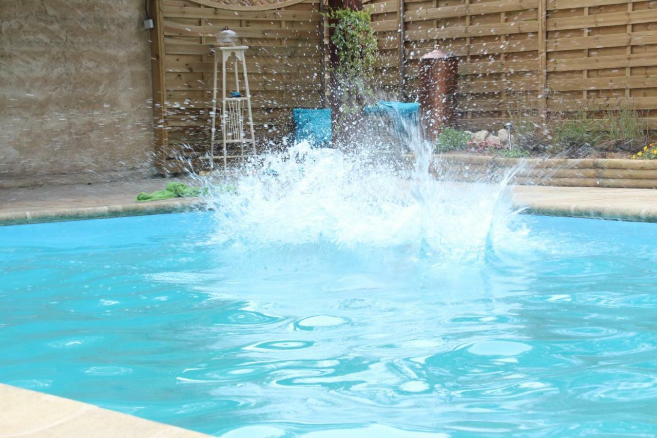 Les Demeures De La Laigne Bed & Breakfast Allas-Bocage Dış mekan fotoğraf