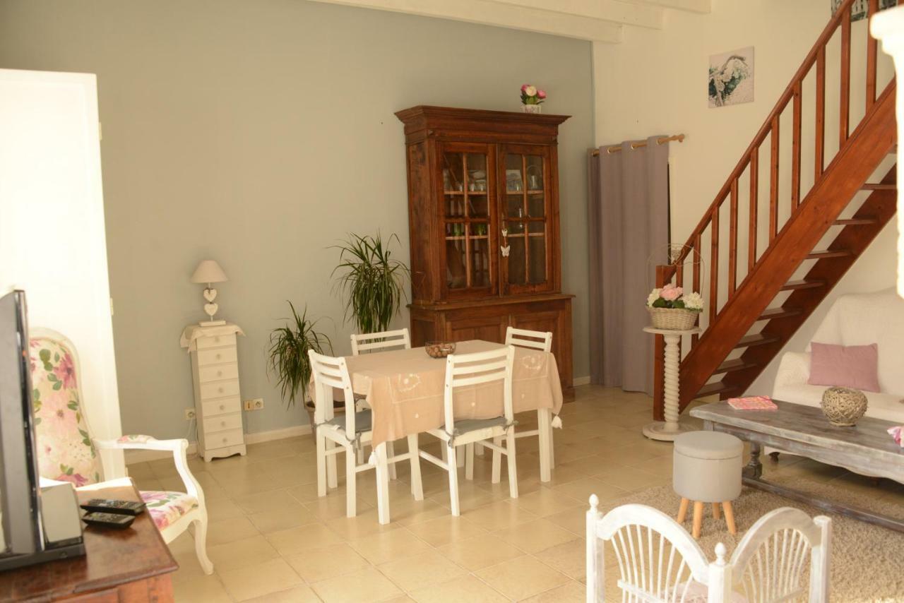 Les Demeures De La Laigne Bed & Breakfast Allas-Bocage Dış mekan fotoğraf